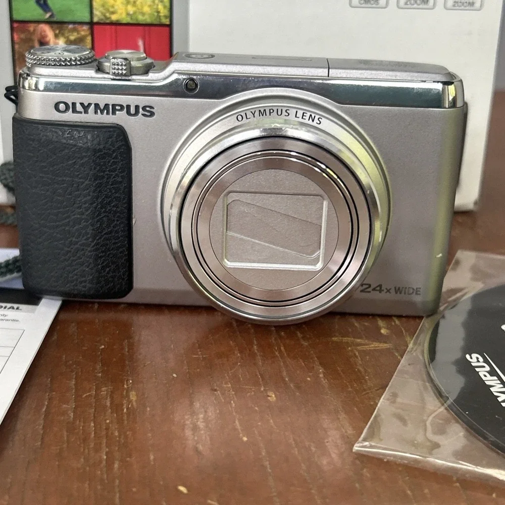 OLYMPUS STYLUS SH-50 16MP 24x Zoom Digital Camera silver Japan